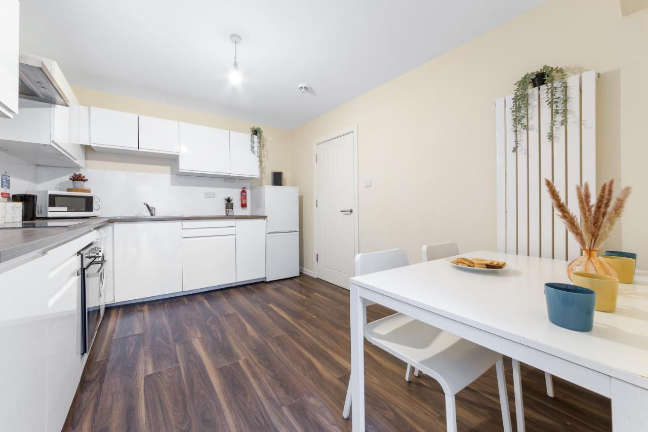 ايزلورث Twickenham Homes المظهر الخارجي الصورة