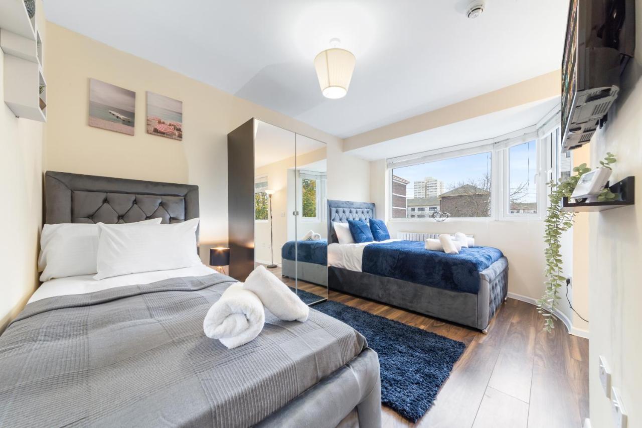 ايزلورث Twickenham Homes المظهر الخارجي الصورة
