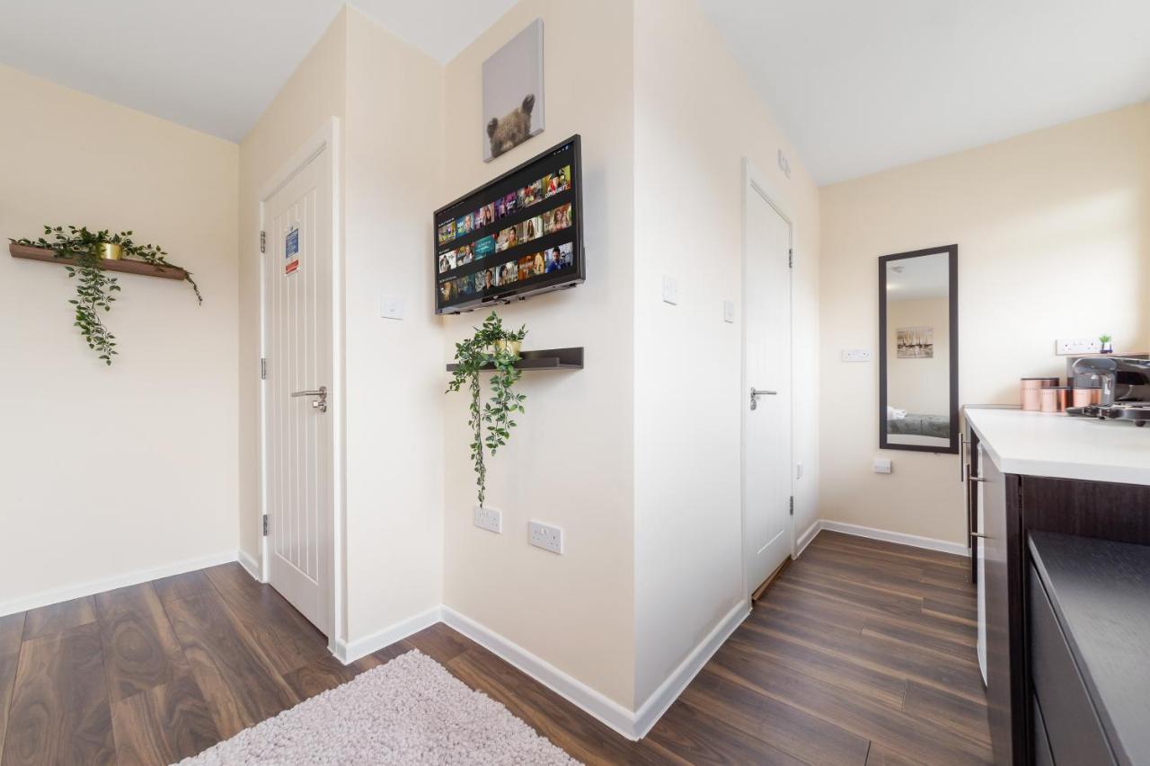 ايزلورث Twickenham Homes المظهر الخارجي الصورة